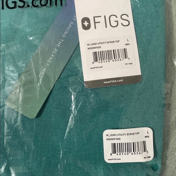SOLD NWT Figs Lekei Scrub Top in Marine - Picture 4 of 5